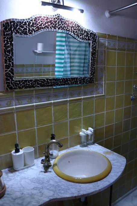 Private Apartment - The Lover'S Nest - Apt Privado غرناطة المظهر الخارجي الصورة